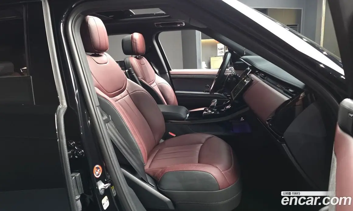 Land Rover Range Rover Sport 2023 3.0 автомат (гидро), фото 17