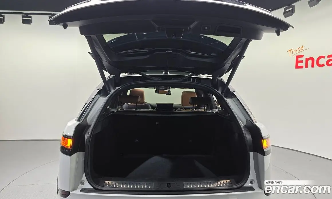 Land Rover Range Rover Velar 2019 3.0 автомат (гидро), фото 24