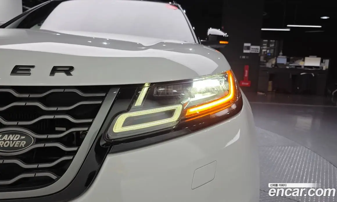 Land Rover Range Rover Velar 2019 3.0 автомат (гидро), фото 8
