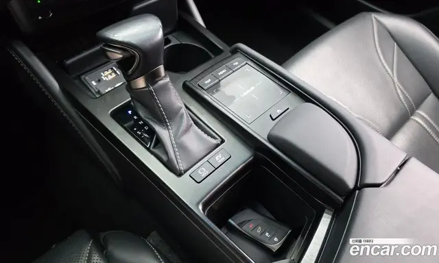 Lexus ES 2018 2.5 автомат (гидро), миниатюра 12