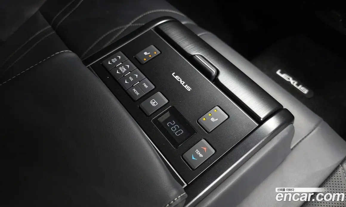 Lexus ES 2018 2.5 автомат (гидро), фото 25