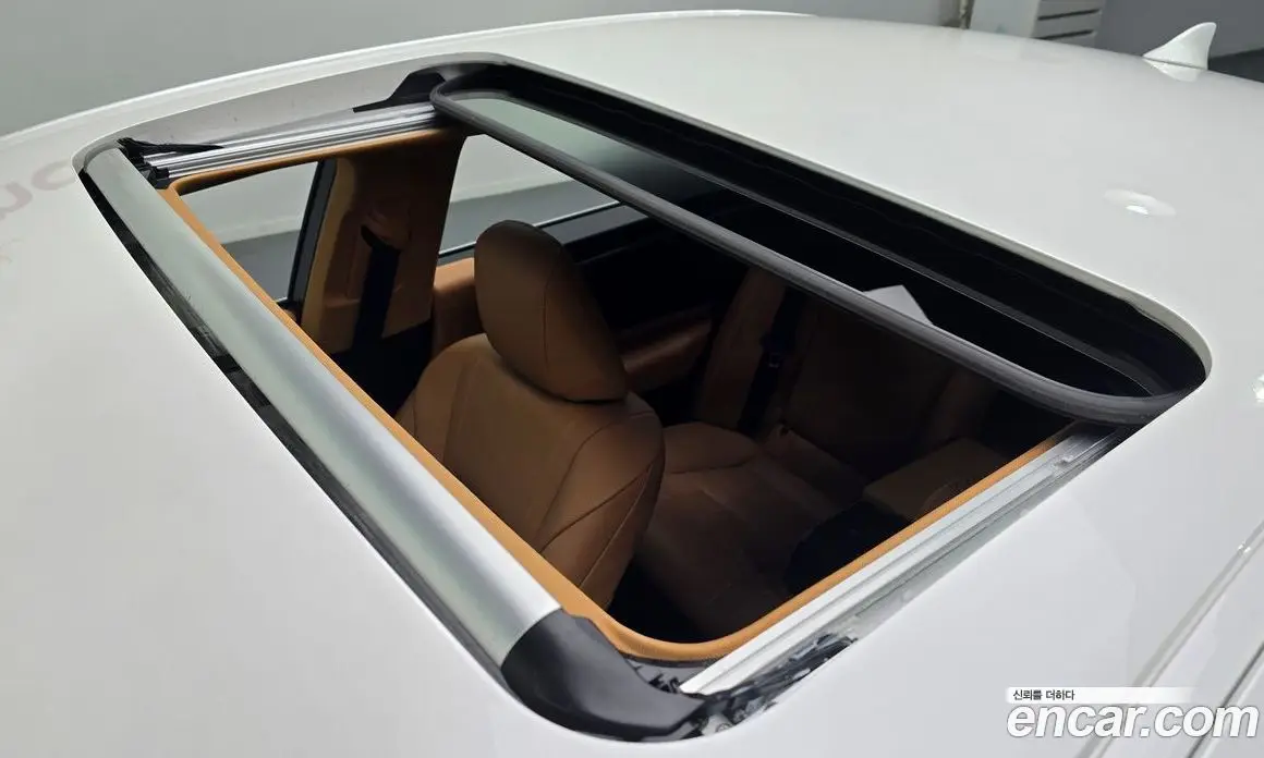 Lexus ES 2023 2.5 автомат (гидро), фото 17