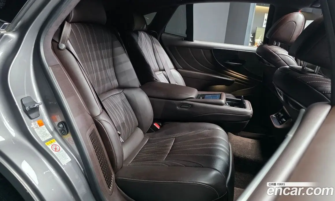 Lexus LS 2018 3.5 автомат (гидро), фото 18