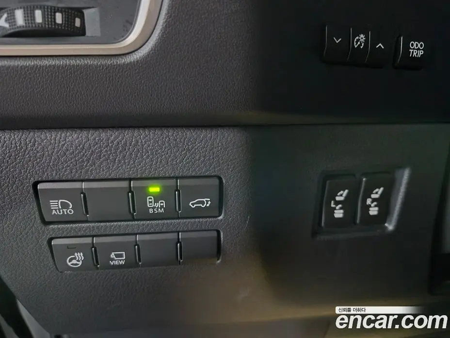Lexus NX 2021 2.5 автомат (гидро), фото 17