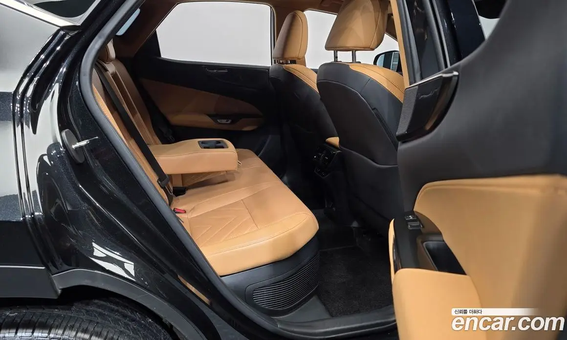 Lexus NX 2023 2.5 автомат (гидро), фото 18