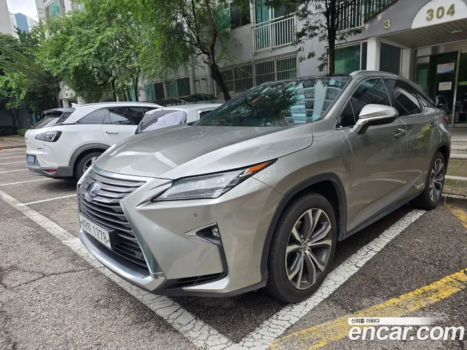 Lexus RX 2019 3.5 автомат (гидро), фото 3
