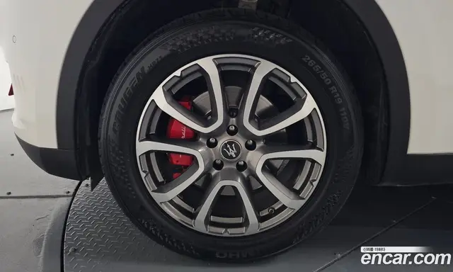 Maserati Levante 2020 3.0 автомат (гидро), миниатюра 4