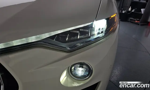 Maserati Levante 2020 3.0 автомат (гидро), миниатюра 7