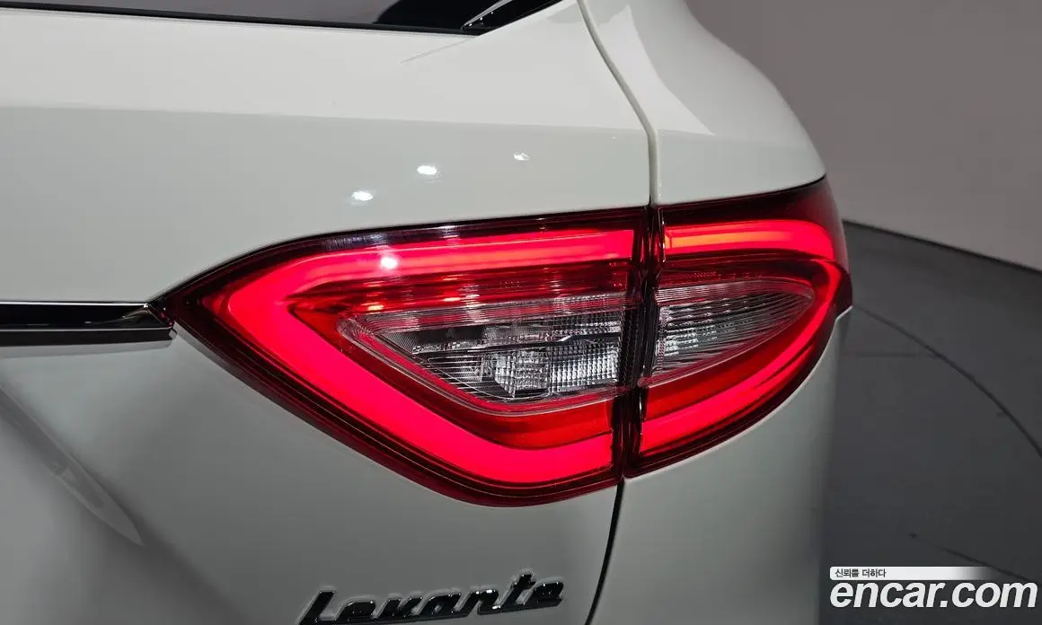 Maserati Levante 2020 3.0 автомат (гидро), фото 8
