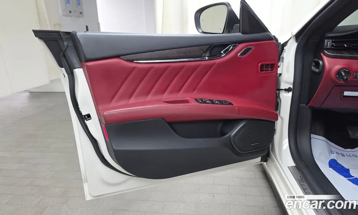 Maserati Quattroporte 2019 3.0 автомат (гидро), фото 14