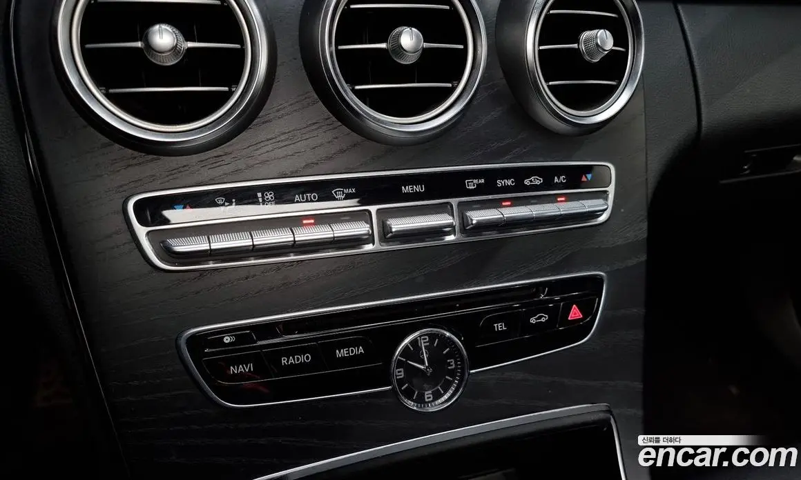 Mercedes-Benz C-Class 2016 2.0 автомат (гидро), фото 16 Mercedes-Benz C-Class 2016 2.0 автомат (гидро), фото 16
