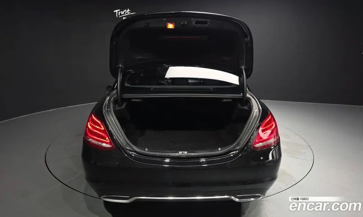 Mercedes-Benz C-Class 2018 2.1 автомат (гидро), фото 20