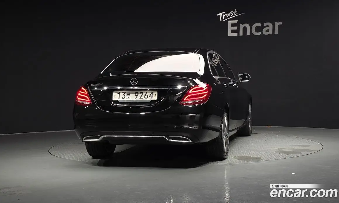 Mercedes-Benz C-Class 2018 2.1 автомат (гидро), фото 4
