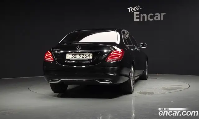 Mercedes-Benz C-Class 2018 2.1 автомат (гидро), миниатюра 4
