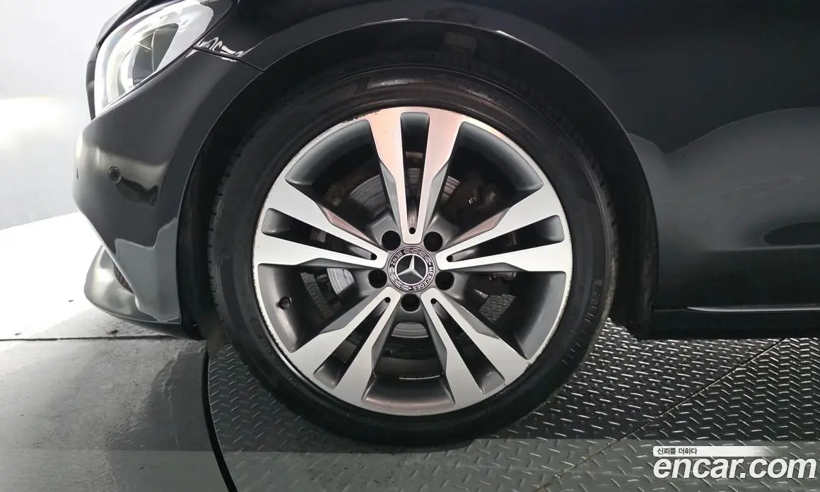 Mercedes-Benz C-Class 2018 2.1 автомат (гидро), фото 5