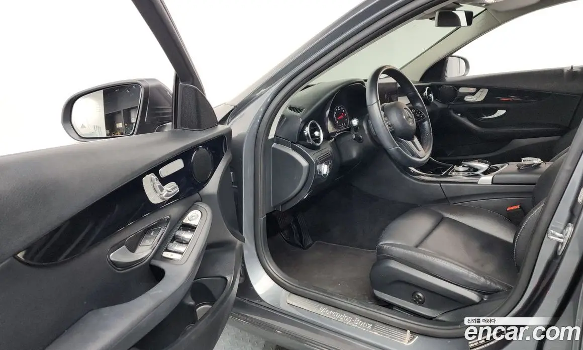 Mercedes-Benz C-Class 2019 2.0 автомат (гидро), фото 10