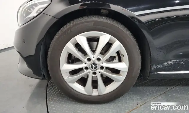 Mercedes-Benz C-Class 2019 1.9 автомат (гидро), миниатюра 5