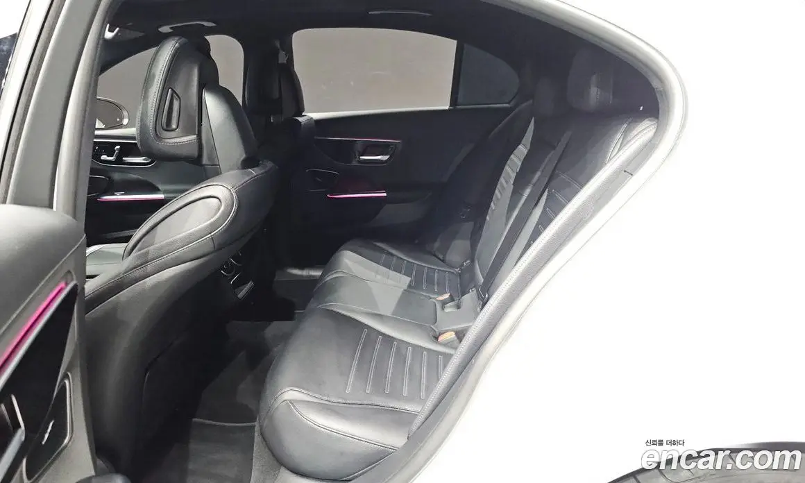 Mercedes-Benz C-Class 2022 2.0 автомат (гидро), фото 16