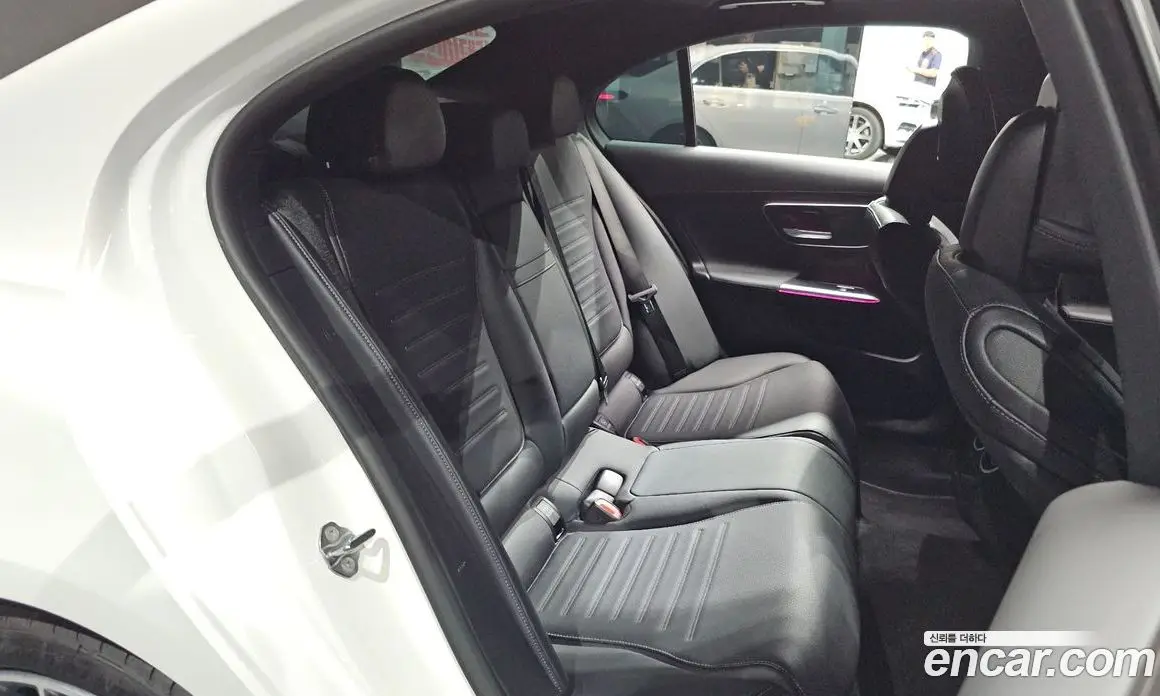 Mercedes-Benz C-Class 2022 2.0 автомат (гидро), фото 17