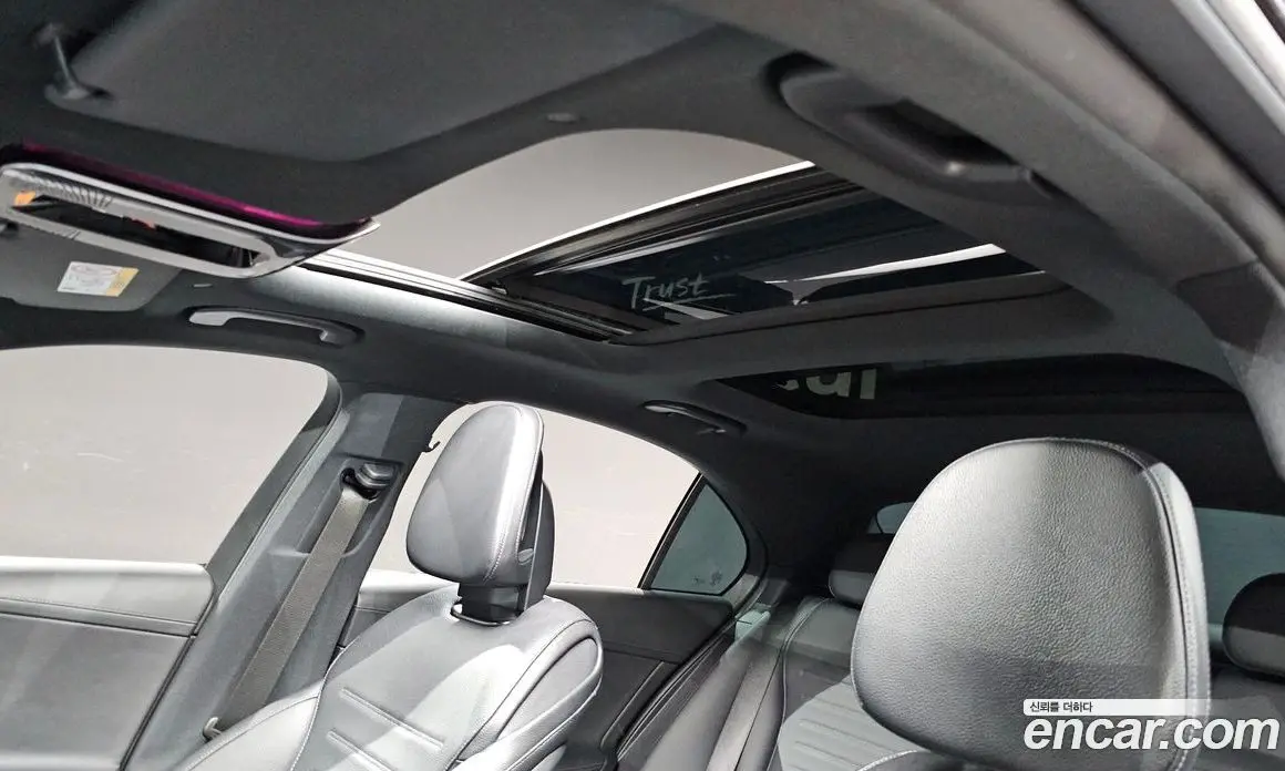 Mercedes-Benz C-Class 2022 2.0 автомат (гидро), фото 30