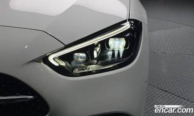 Mercedes-Benz C-Class 2022 2.0 автомат (гидро), миниатюра 8