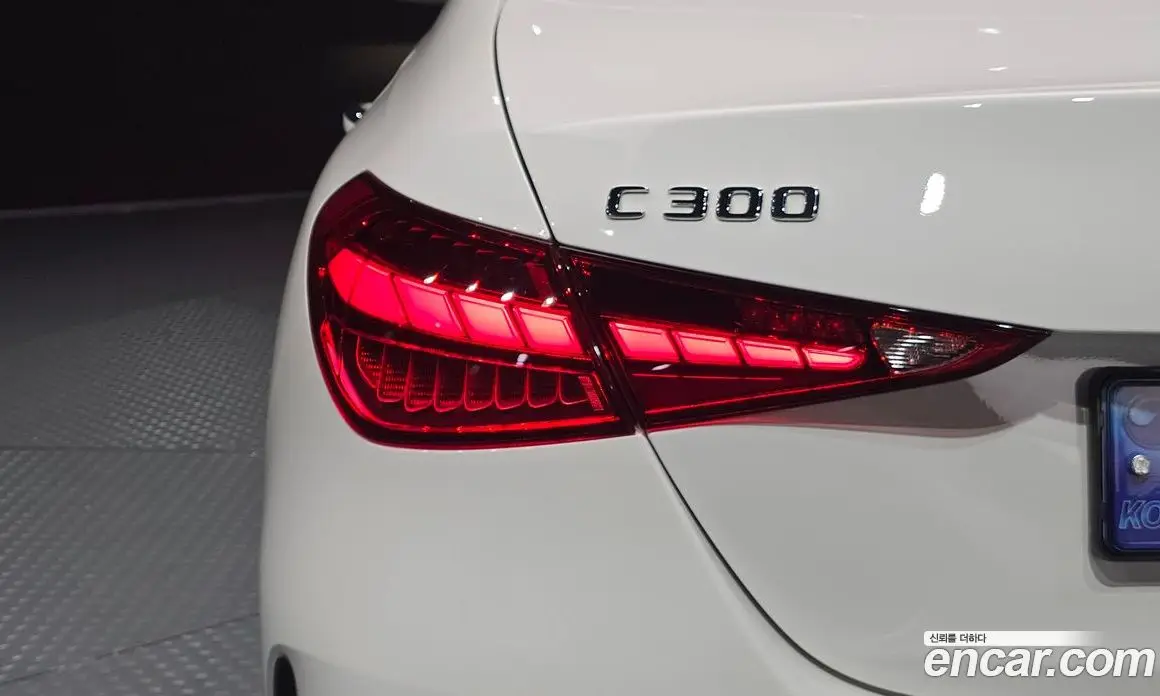 Mercedes-Benz C-Class 2022 2.0 автомат (гидро), фото 9