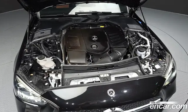 Mercedes-Benz C-Class 2023 2.0 автомат (гидро), миниатюра 6