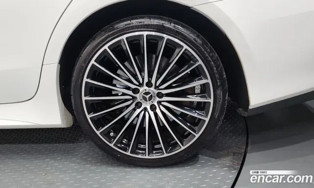 Mercedes-Benz CLS-Class 2022 3.0 автомат (гидро), миниатюра 7