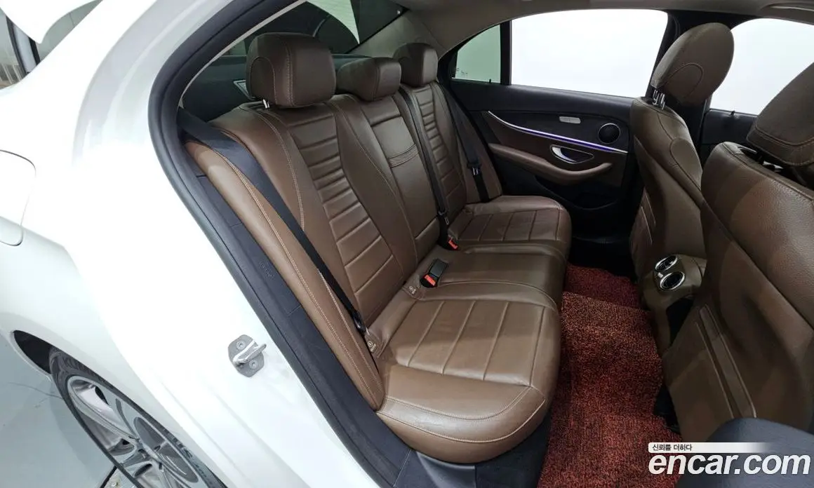 Mercedes-Benz E-Class 2016 2.0 автомат (гидро), фото 11