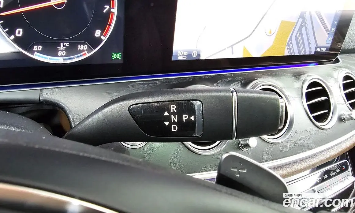 Mercedes-Benz E-Class 2016 2.0 автомат (гидро), фото 17