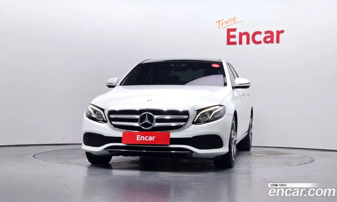 Mercedes-Benz E-Class 2016 2.0 автомат (гидро), фото 3