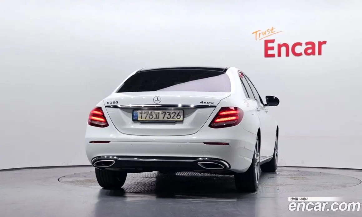 Mercedes-Benz E-Class 2016 2.0 автомат (гидро), фото 4