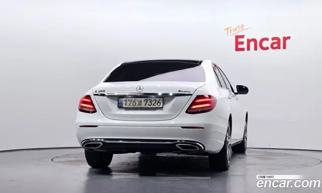 Mercedes-Benz E-Class 2016 2.0 автомат (гидро), миниатюра 4