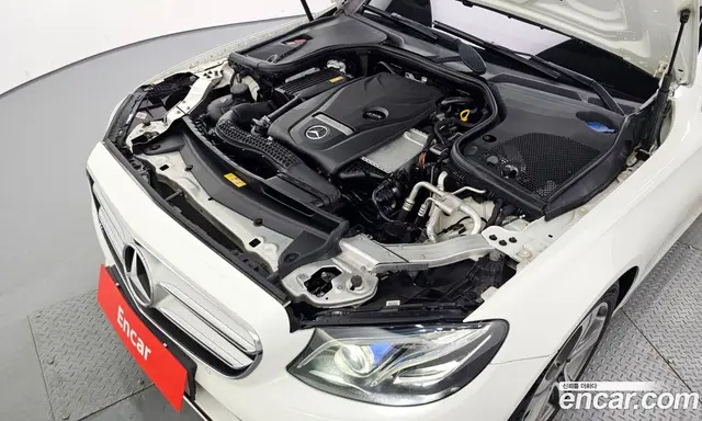 Mercedes-Benz E-Class 2016 2.0 автомат (гидро), миниатюра 6