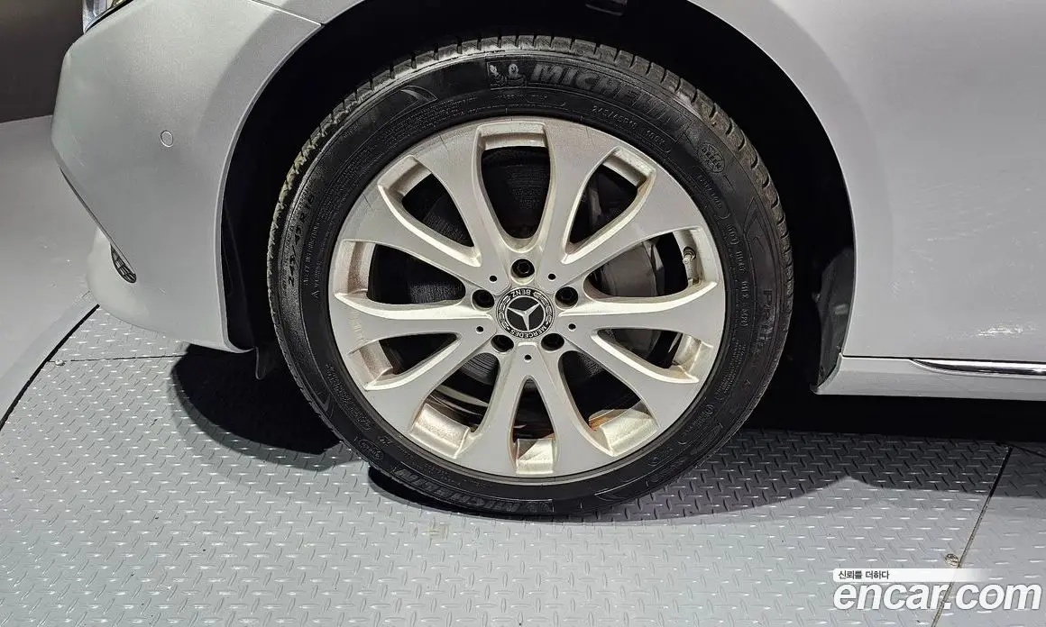Mercedes-Benz E-Class 2019 2.0 автомат (гидро), фото 5