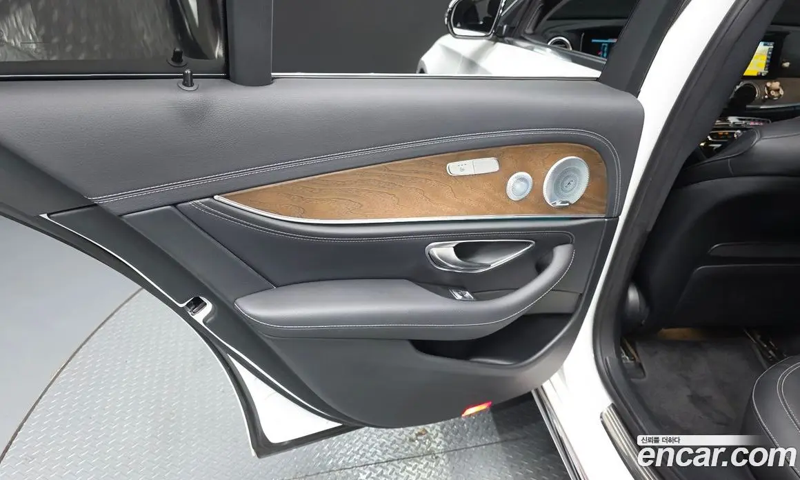 Mercedes-Benz E-Class 2020 2.0 автомат (гидро), фото 15