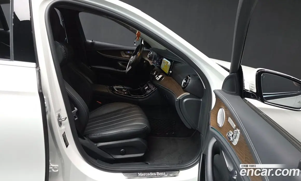 Mercedes-Benz E-Class 2020 2.0 автомат (гидро), фото 17