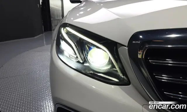 Mercedes-Benz E-Class 2020 2.0 автомат (гидро), миниатюра 8