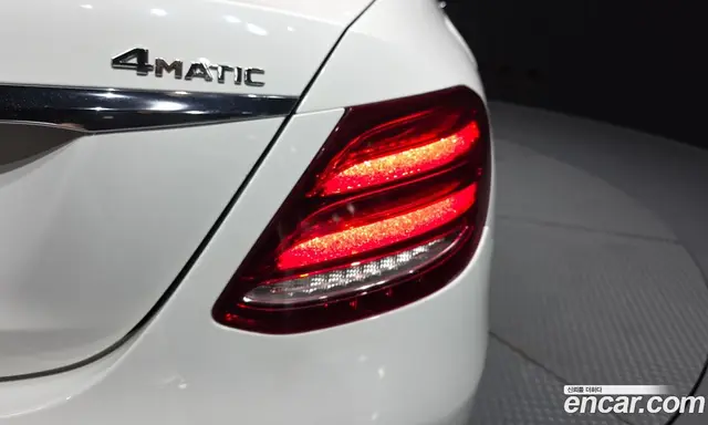 Mercedes-Benz E-Class 2020 2.0 автомат (гидро), миниатюра 9