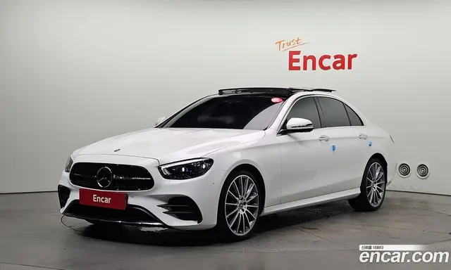 Mercedes-Benz E-Class 2022 2.0 автомат (гидро), миниатюра 1