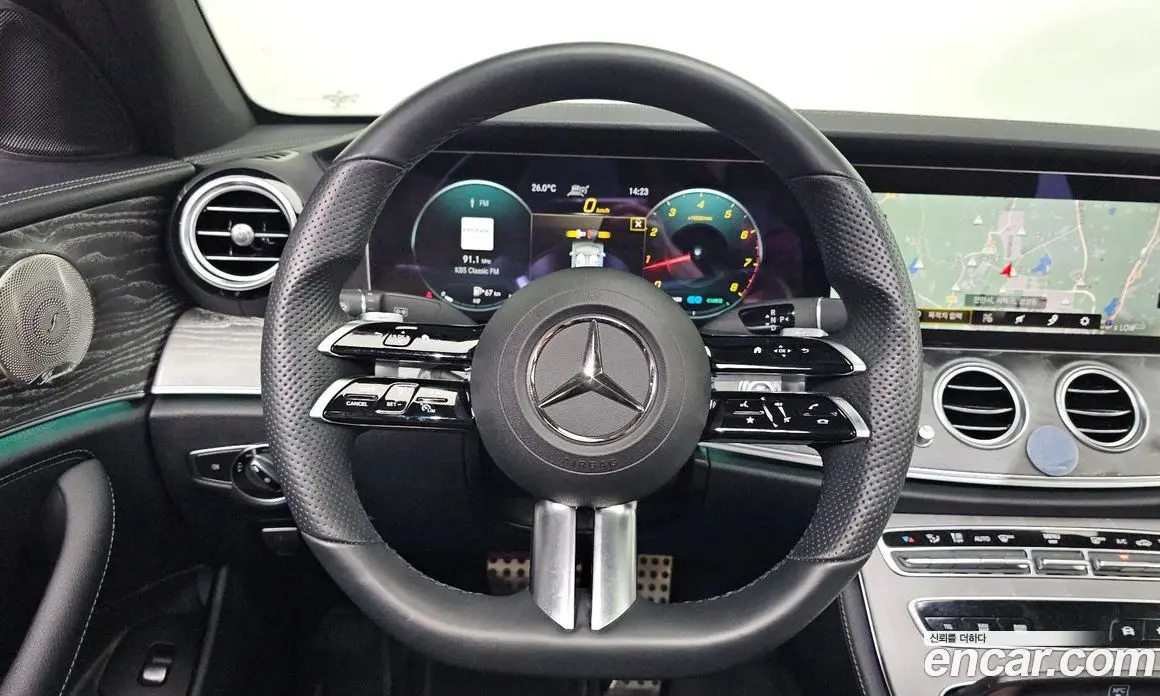 Mercedes-Benz E-Class 2022 2.0 автомат (гидро), фото 21