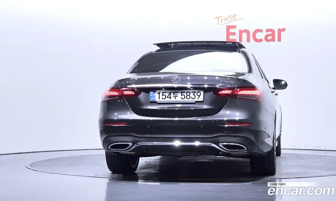 Mercedes-Benz E-Class 2022 2.0 автомат (гидро), фото 3