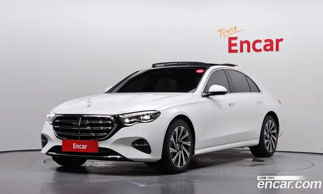 Mercedes-Benz E-Class 2024 2.0 автомат (гидро), миниатюра 1