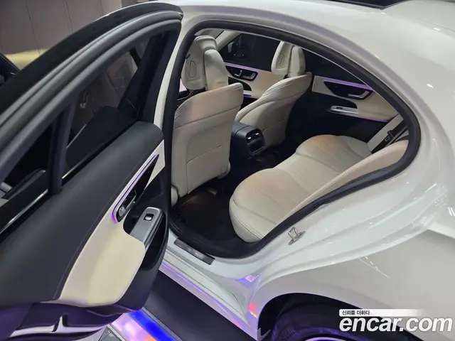 Mercedes-Benz E-Class 2025 2.0 автомат (гидро), миниатюра 12