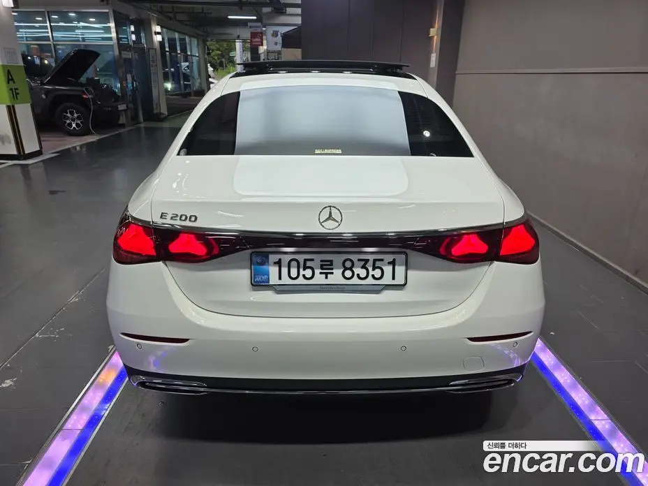 Mercedes-Benz E-Class 2025 2.0 автомат (гидро), фото 4