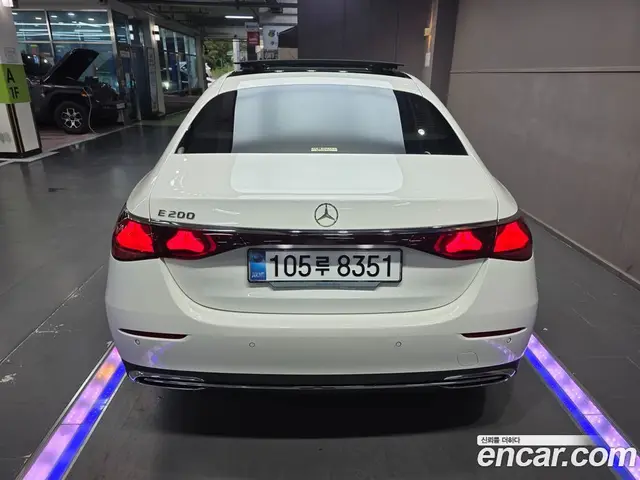Mercedes-Benz E-Class 2025 2.0 автомат (гидро), миниатюра 4