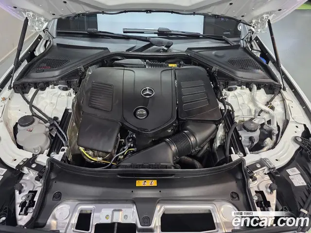 Mercedes-Benz E-Class 2025 2.0 автомат (гидро), миниатюра 6