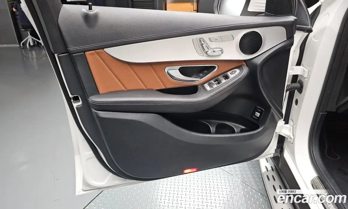 Mercedes-Benz GLC-Class 2023 1.9 автомат (гидро), фото 14