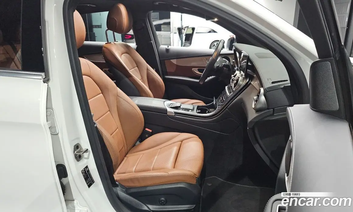Mercedes-Benz GLC-Class 2023 1.9 автомат (гидро), фото 18