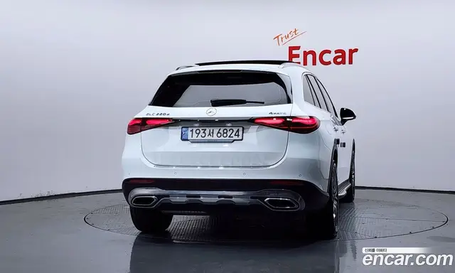 Mercedes-Benz GLC-Class 2023 2.0 автомат (гидро), миниатюра 4